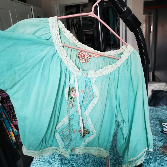 Vintage Embroidered Top - Picture 3 of 7